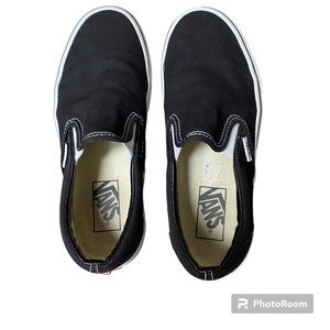 Vans Unisex Woman’s Size 7, Men’s Size 5.5 Black Slip-On Casual Shoes